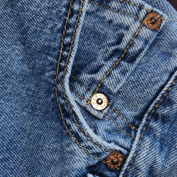 Vintage Levis Jean Shorts 550 Blue Jeans  Cut Off Light Blue Made USA Women's 10 - Picture 11 of 14